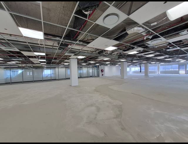 655M² OFFICE TO LET IN SANDTON CENTRAL